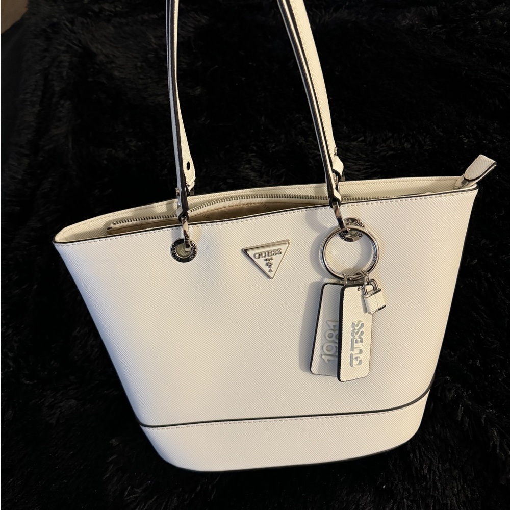 GUESS Structured White Leather Tote with Silver Hardware and keychain